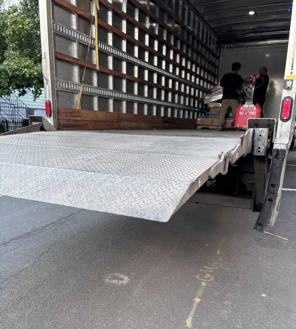 纽约搬家 - 云保洁搬家公司，家庭搬家，公司商铺搬运，家具精细包装 免费估价