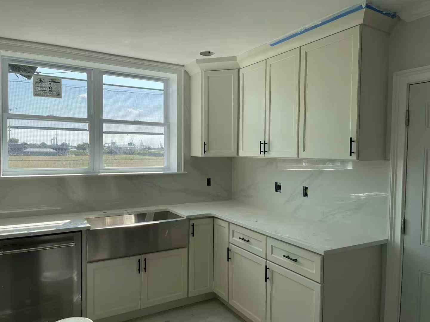 梦之家装修公司-宾州建筑装修，内外装修，水电土木，地板安装，厨房浴室，门窗更换，油漆，免费上门估价！