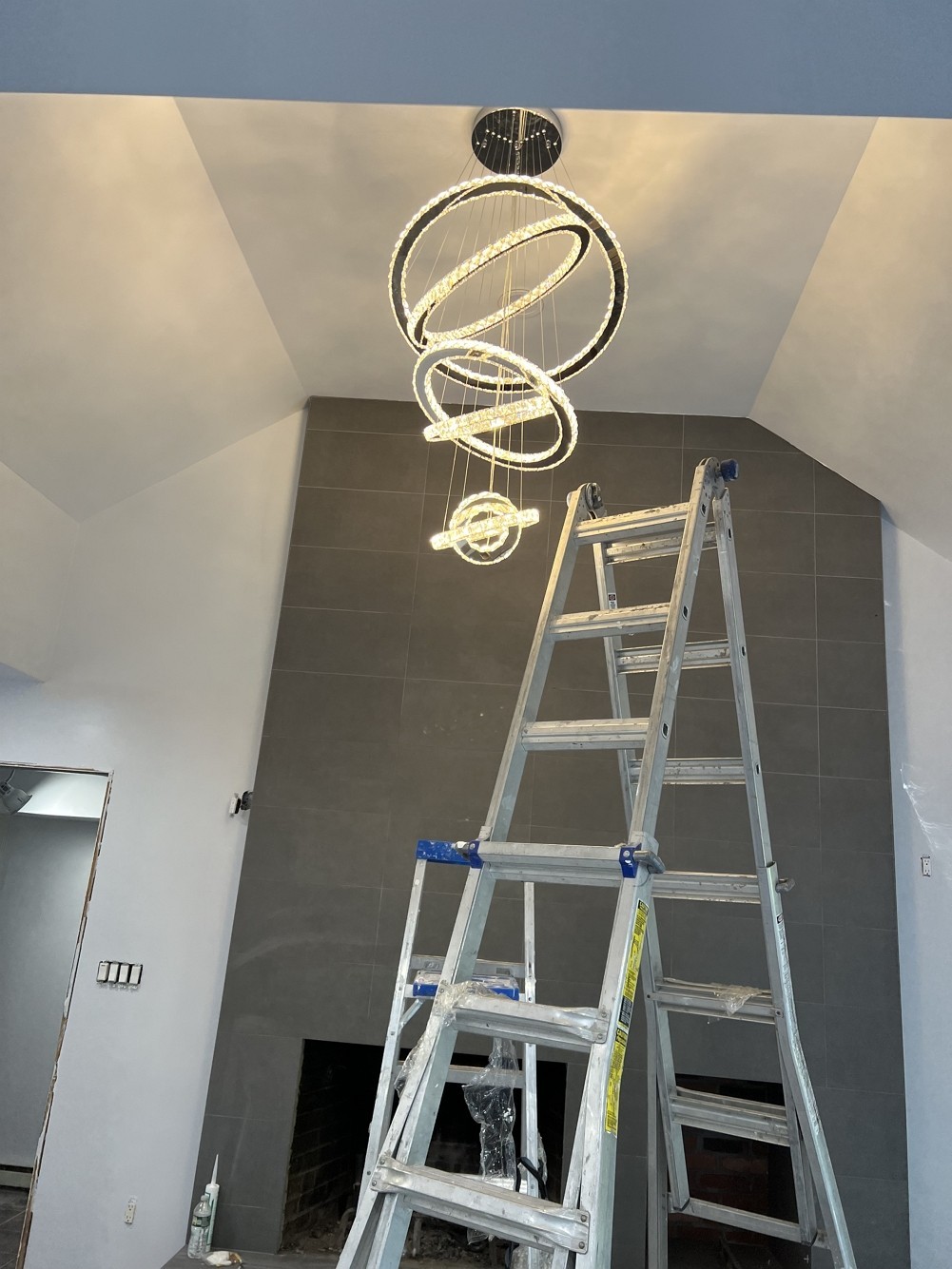 腾龙装修公司 专业住宅和商铺装修 30年装修经验,装修厨房浴卫,新建改建 室内装修水电 免费估价