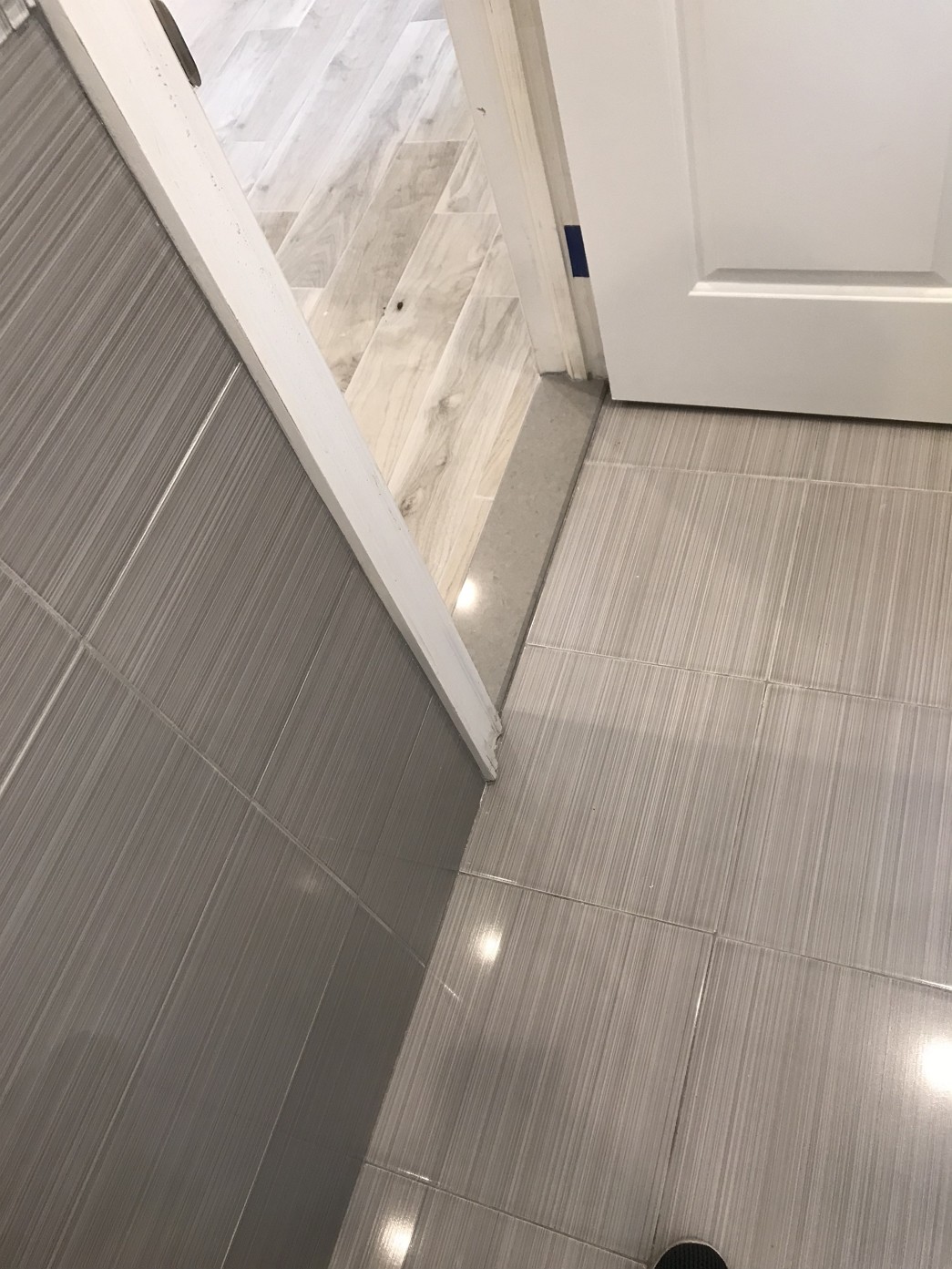 丽华装修公司做住宅加建改建项目，房屋加层，地板瓷砖门窗安装，木工水电等室内外装修