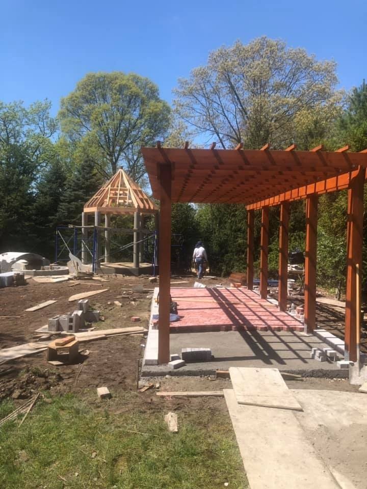 诚美建筑装潢公司专业安装门窗，安装保温窗户换新窗户，建筑施工装修，有开工纸，安全专业高质量装修