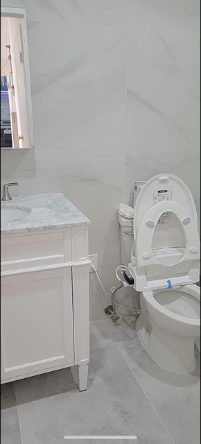 诚美建筑装潢公司专业安装门窗，安装保温窗户换新窗户，建筑施工装修，有开工纸，安全专业高质量装修