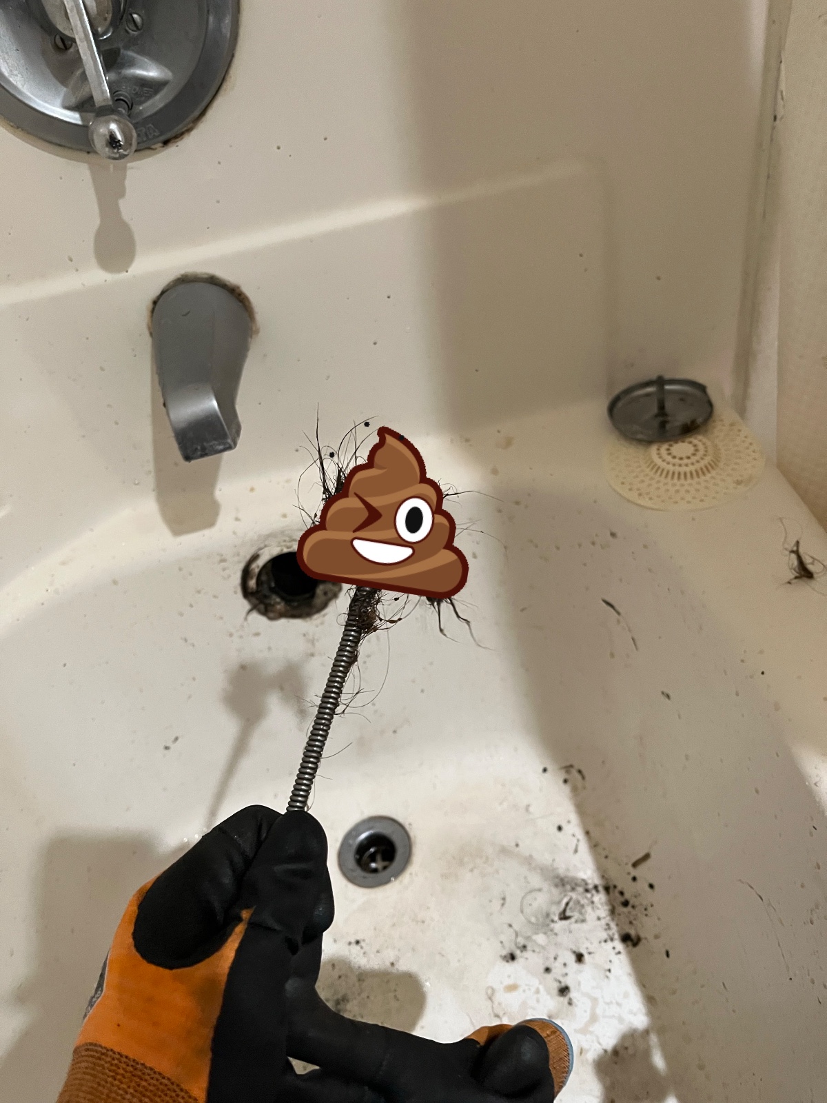 湾区管道疏通，疏通厨房水槽，疏通厕所马桶，疏通洗手盆，疏通淋浴