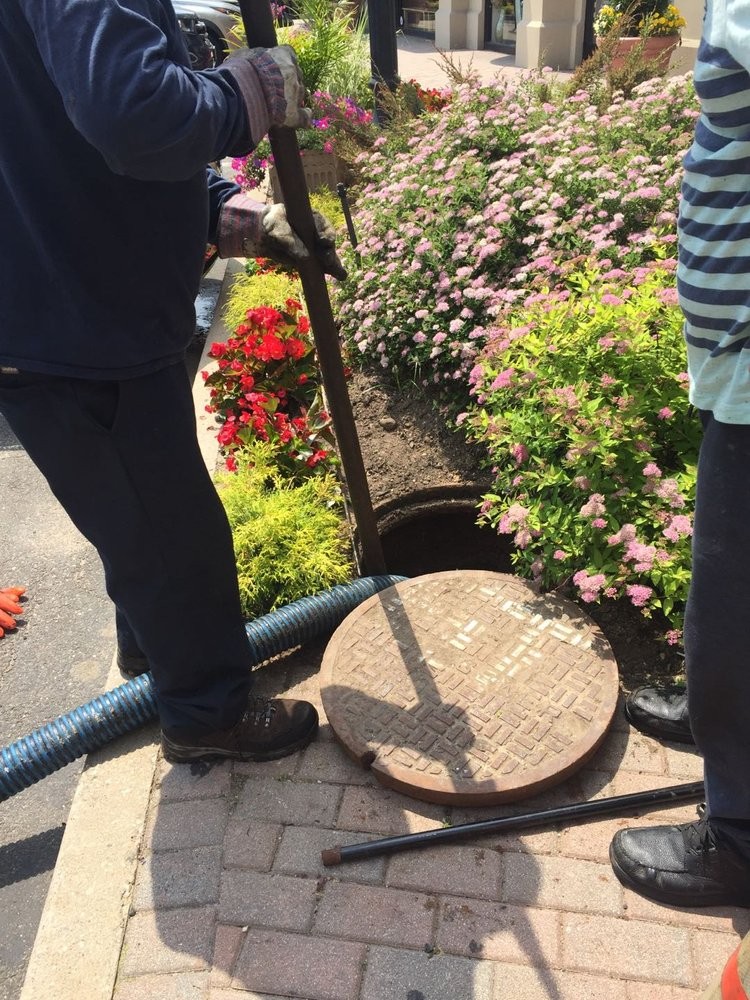 华通工程 曼哈顿煤气暖气炉维修安装，水喉水管维修，紧急通管，煤气急修，纽约 LL152 煤气检查，持牌上门！