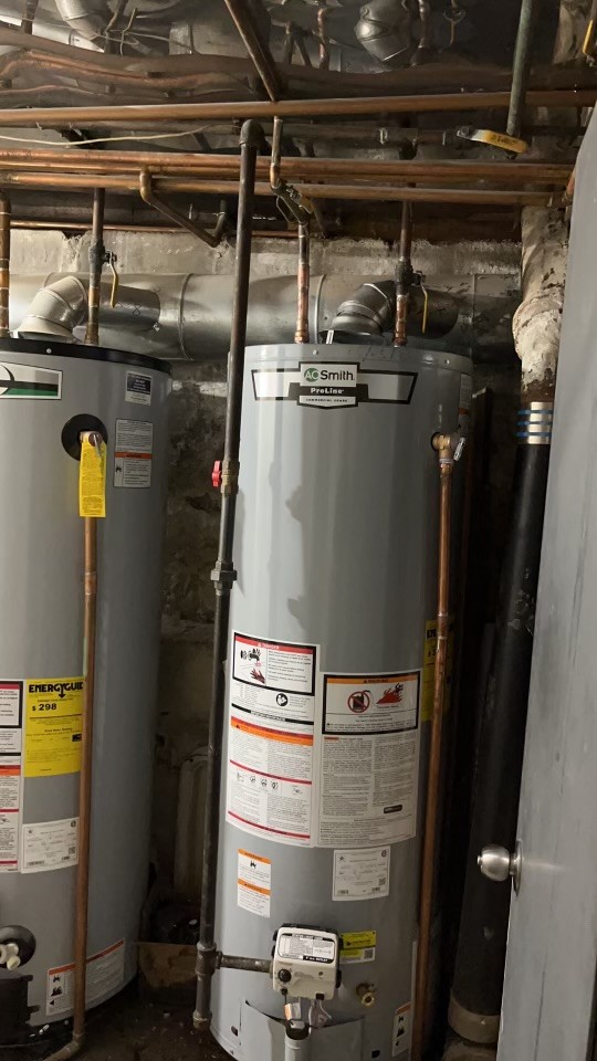 实达水管維修公司承接通修水管，水管維修，专业修理水管并疏通下水道，包通水管，急修漏水，修换热水炉