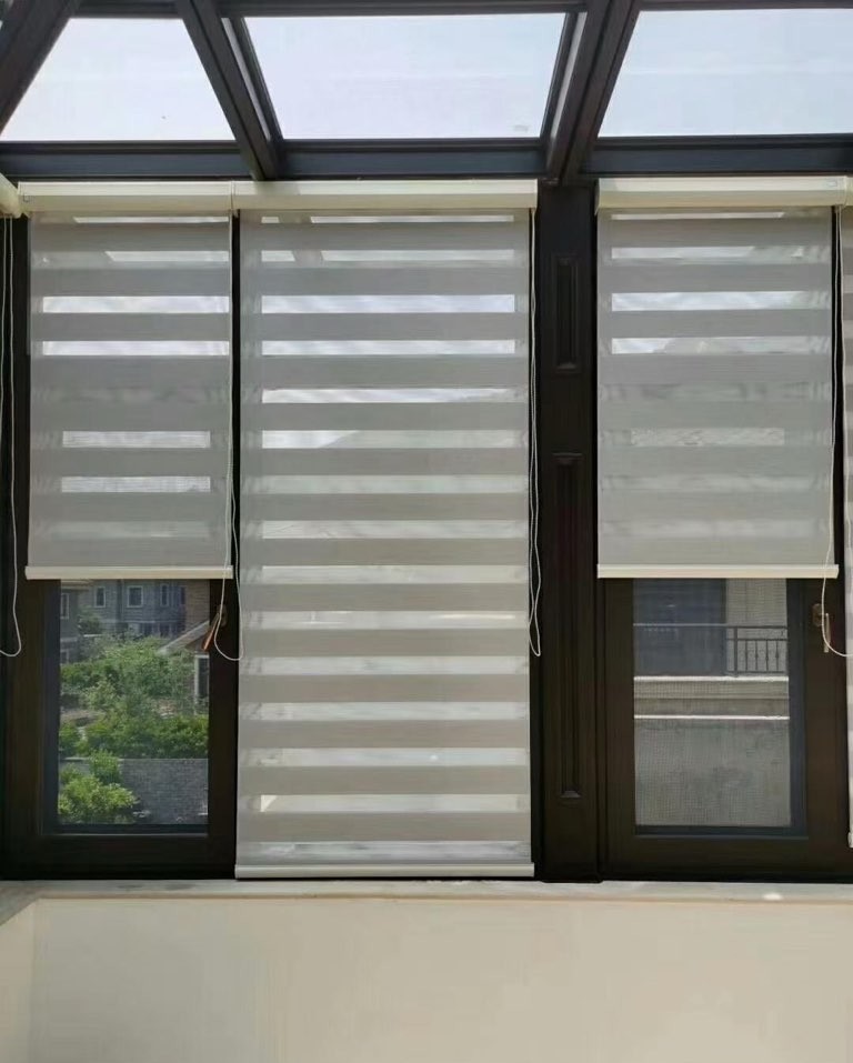 高品质窗帘 多种材质 尺寸定制和安装 Smart Curtains-高品质定制窗帘，工厂直供 · 价格更优