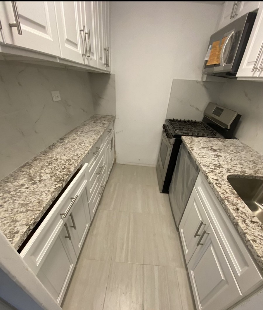 江苏室匠装修公司承接宾州房屋装修，石材砖瓦工专家，干掛石头墙，庭院铺砖砌墙，室内外装修，厨房浴室