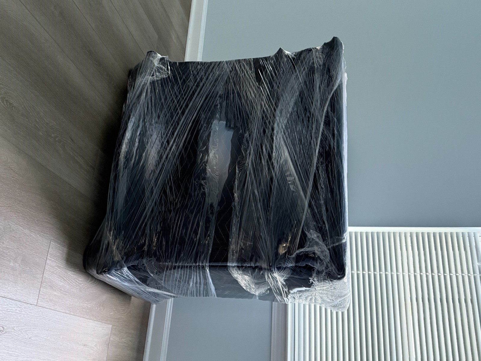 红双喜专业搬家团队，正规政府注册，百万商业全险！全五星好评！靠谱！