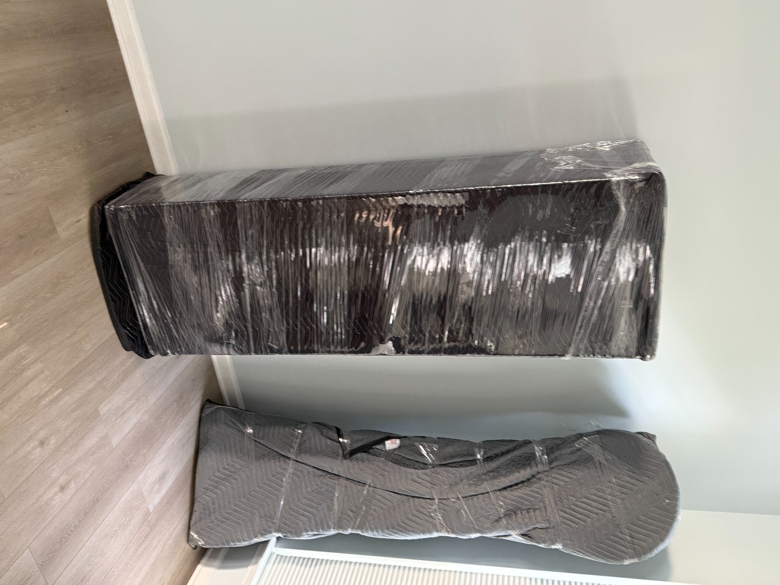 红双喜专业搬家团队，正规政府注册，百万商业全险！全五星好评！靠谱！