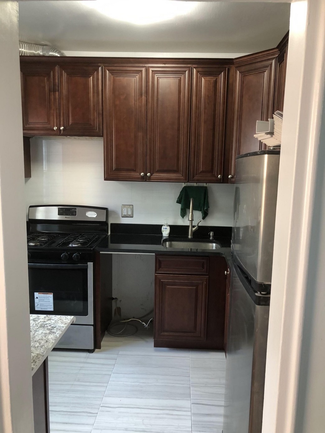 南通德胜装修公司 · 纽约装修师傅 内外装修 水泥车道和人行道，外墙勾缝，砌砖，地面铺石转，免费估价