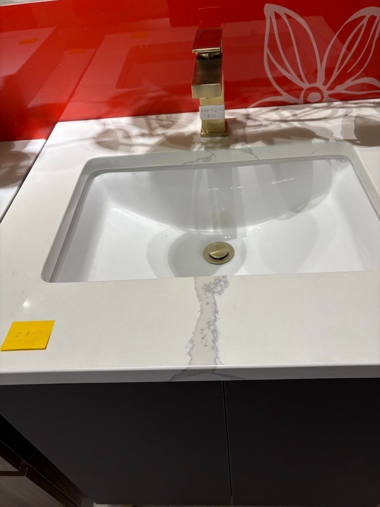 曼哈顿卫生间装修 淋浴间玻璃门， 全新台面-图13