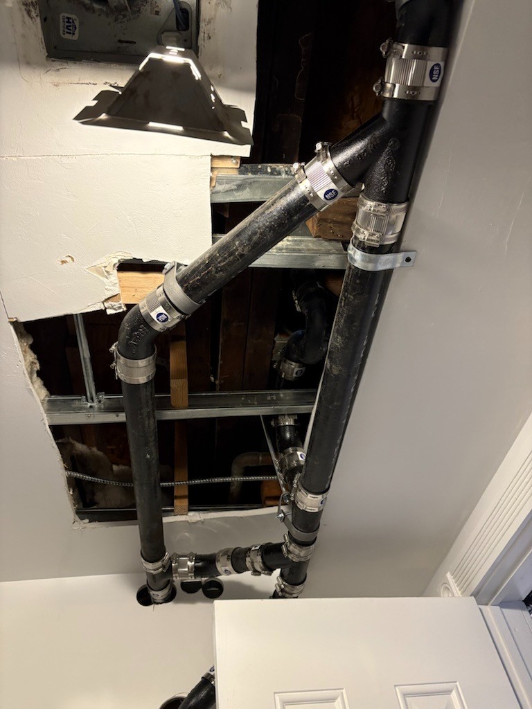 按建筑图纸安装排水渠，来水管， 安装下水管-图12