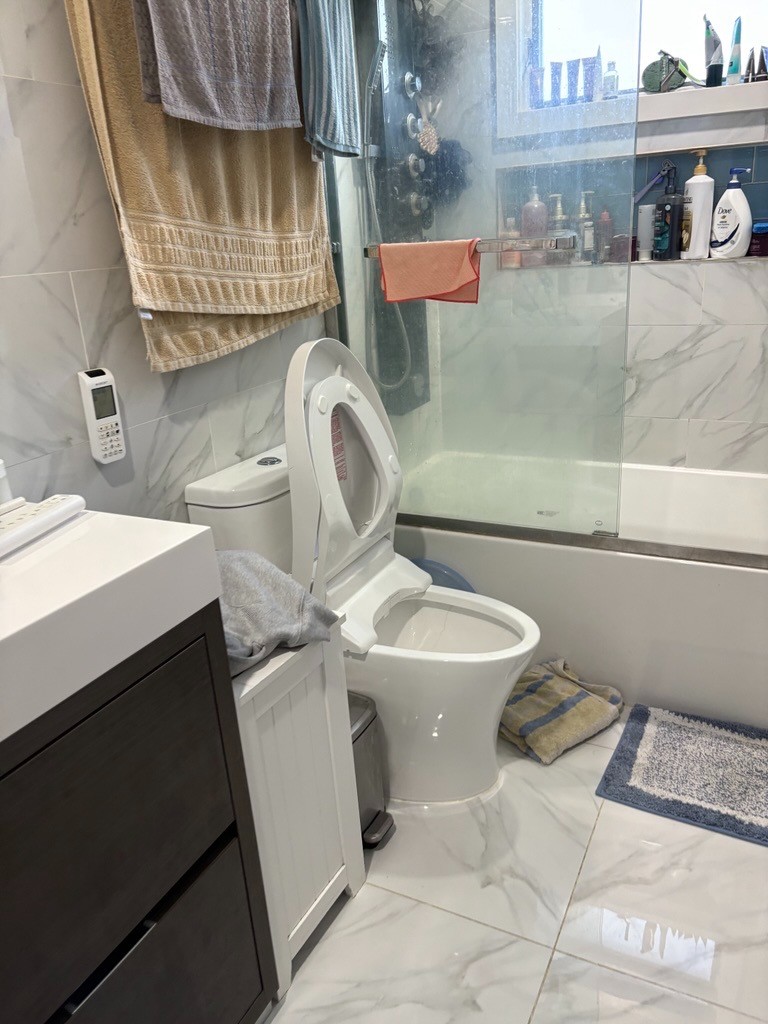 室内装修， 店铺装修 安装浴室台面和淋浴间-图7