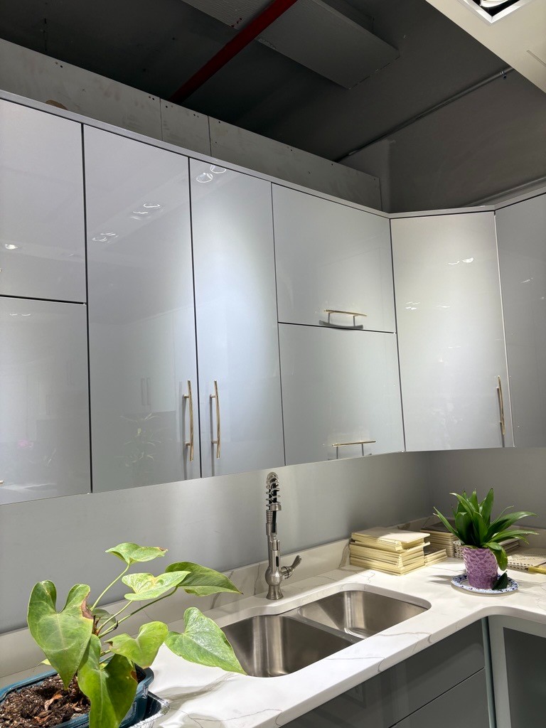 布鲁克林特平装修公司 – 加建新建，高品质装修，厨房装修，卫生间翻新，水泥铺道