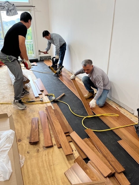 赞助广告天華地板公司