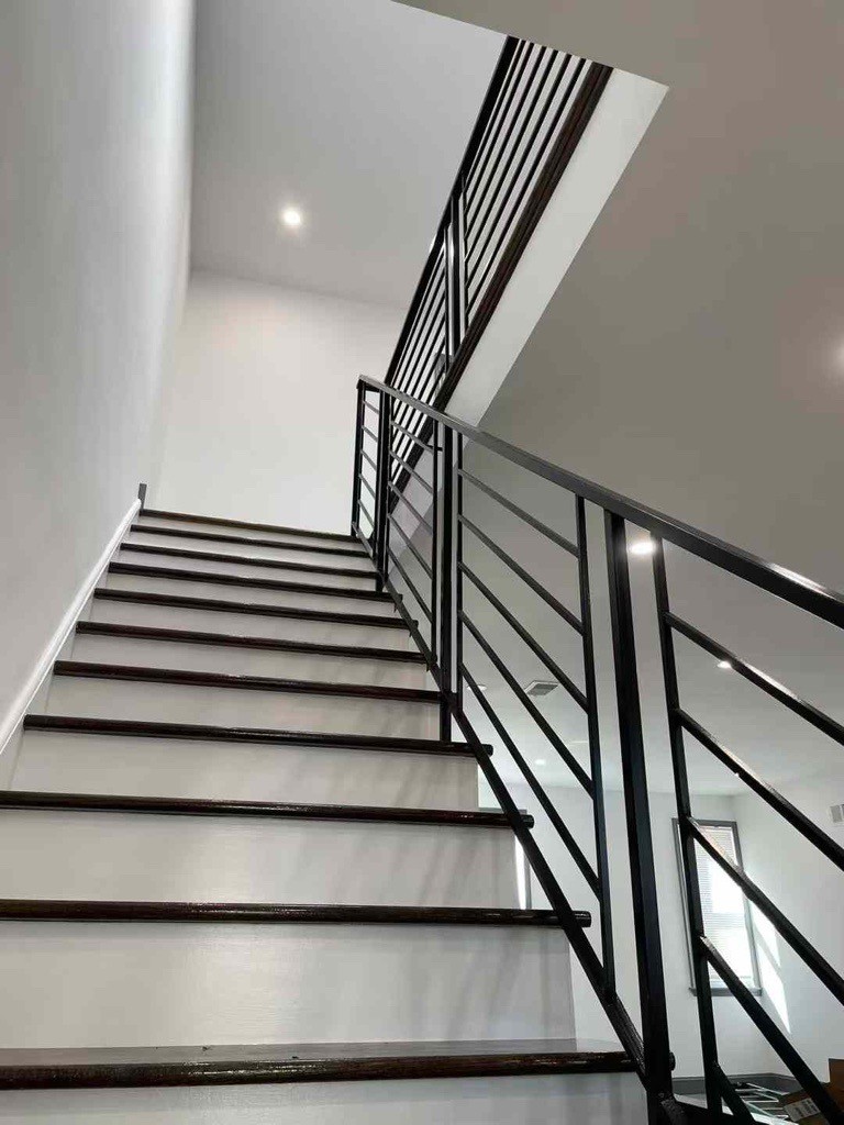 易欣装修公司,承接新泽西房屋装修项目,厨浴装修,瓷砖地板,土木水电,专业房屋装修,价格合理,免费估价